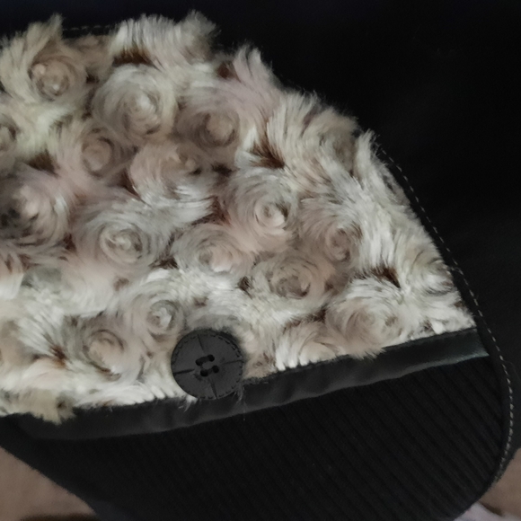 Funky Knee Length Black and Furry Sweater Size Medium - Picture 4 of 8